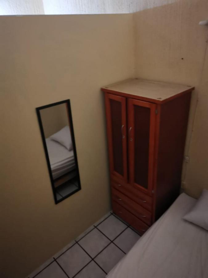 Hostal 瓜达拉哈拉 外观 照片